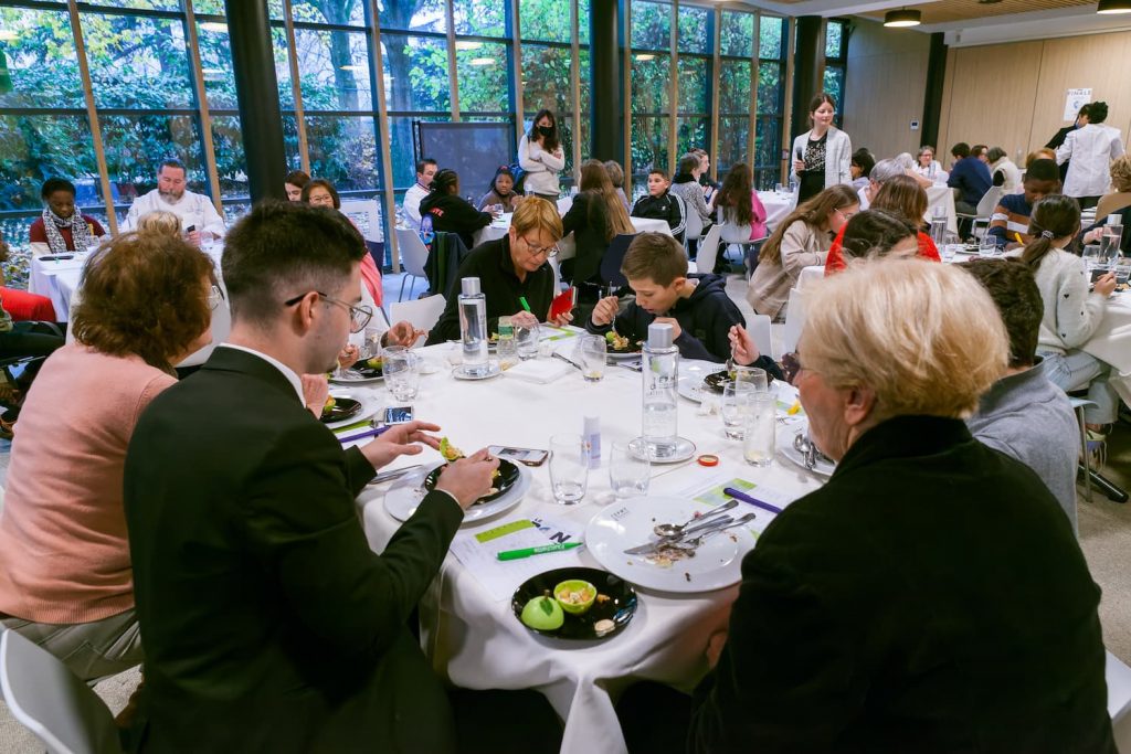 Dégustation des plats durant concours